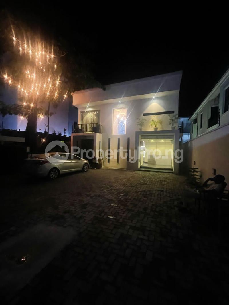 1 bedroom Flat / Apartment for rent chevron Lekki Lagos