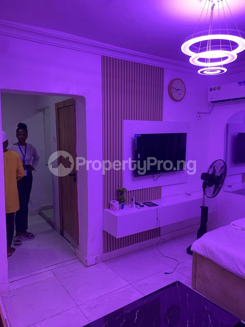 1 bedroom Flat / Apartment for shortlet Akoka Yaba Lagos