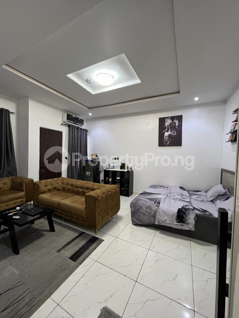 1 bedroom Flat / Apartment for rent chevron Lekki Lagos