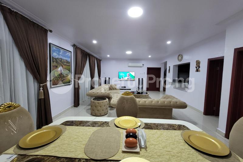 3 bedroom Flat / Apartment for shortlet chevron Lekki Lagos