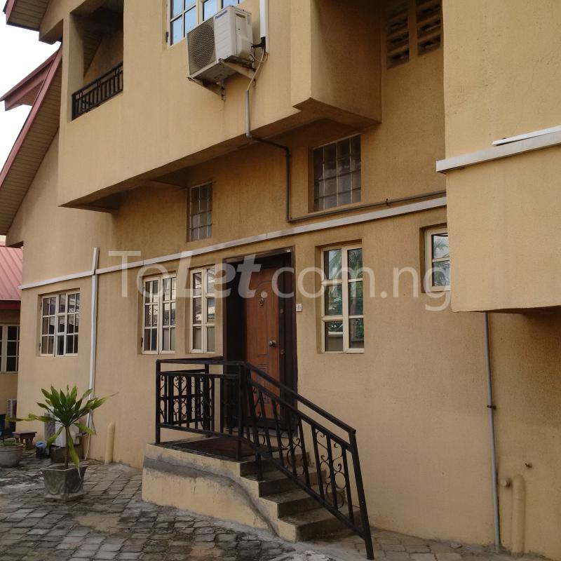 5 bedroom House for rent At Mende Maryland Lagos