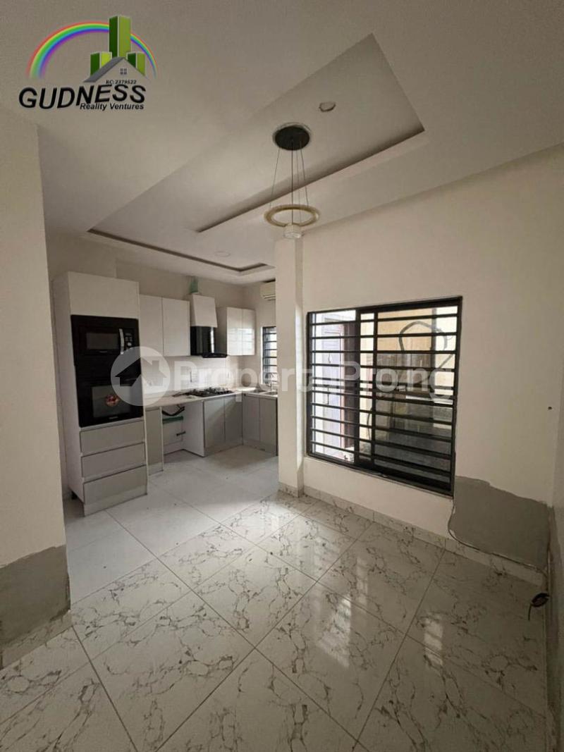 2 bedroom Flat / Apartment for rent Harris Drive, Lekki Lagos