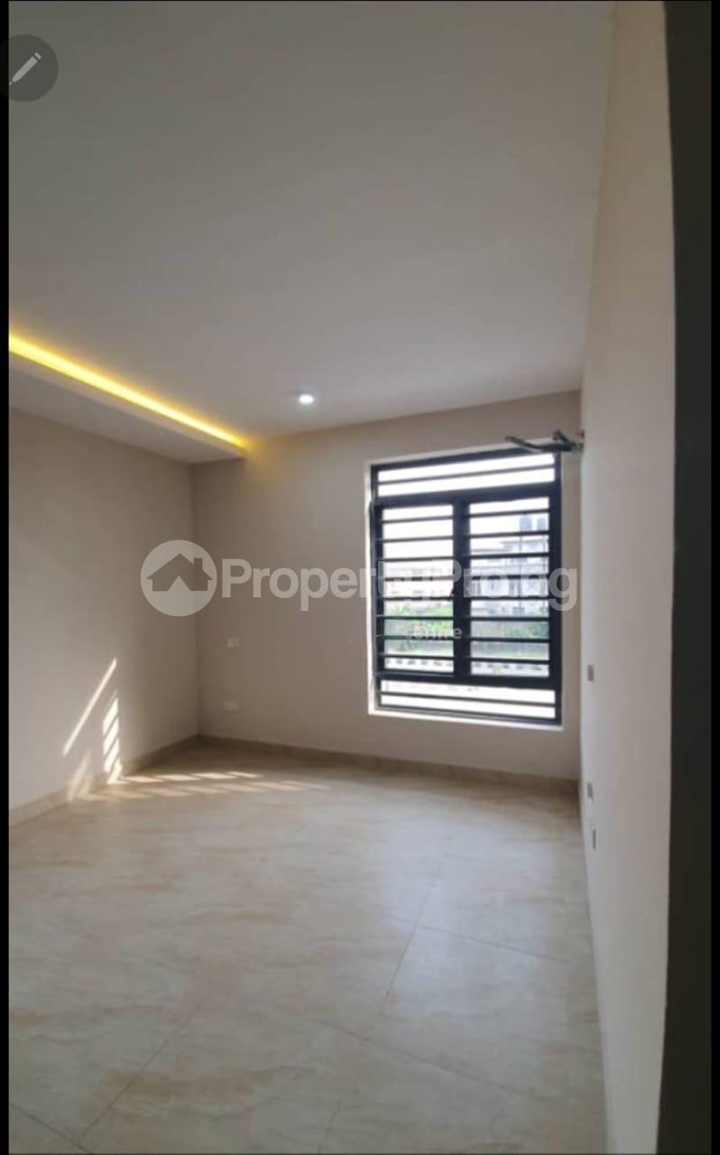 3 bedroom House for rent Admiralty Road Lekki Lagos
