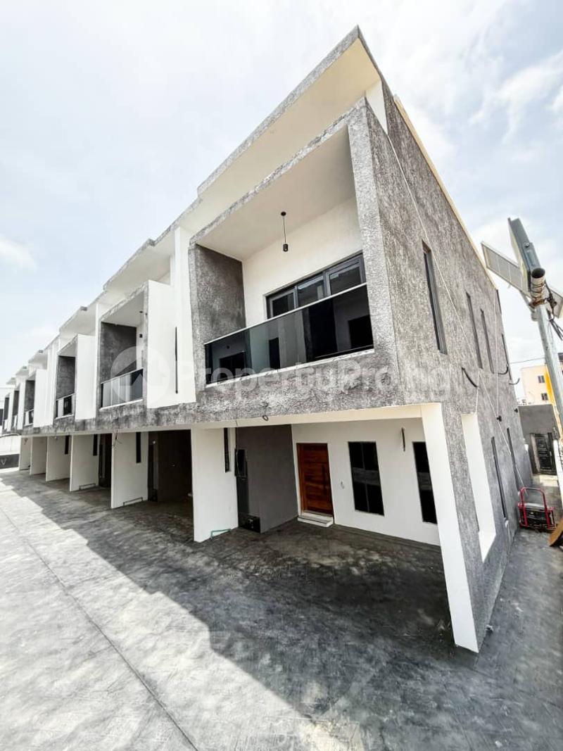 4 bedroom House for sale Mobil Road Ajah Lagos
