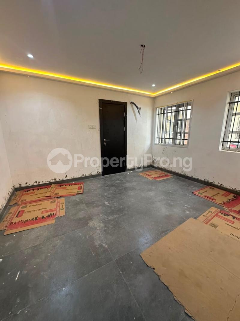 2 bedroom House for rent Victoria Island Lagos. ONIRU Victoria Island Lagos