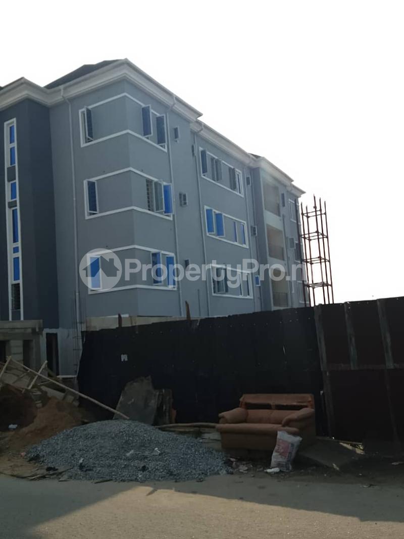 2 bedroom Flat / Apartment for rent Off Adetola Road, Aguda Surulere Lagos State. Aguda Surulere Lagos