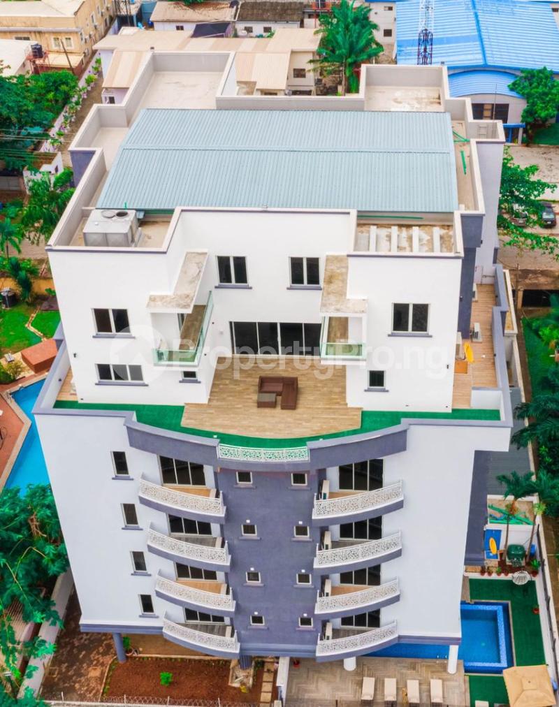 2 bedroom House for rent In A Mini Court Victoria Island Lagos