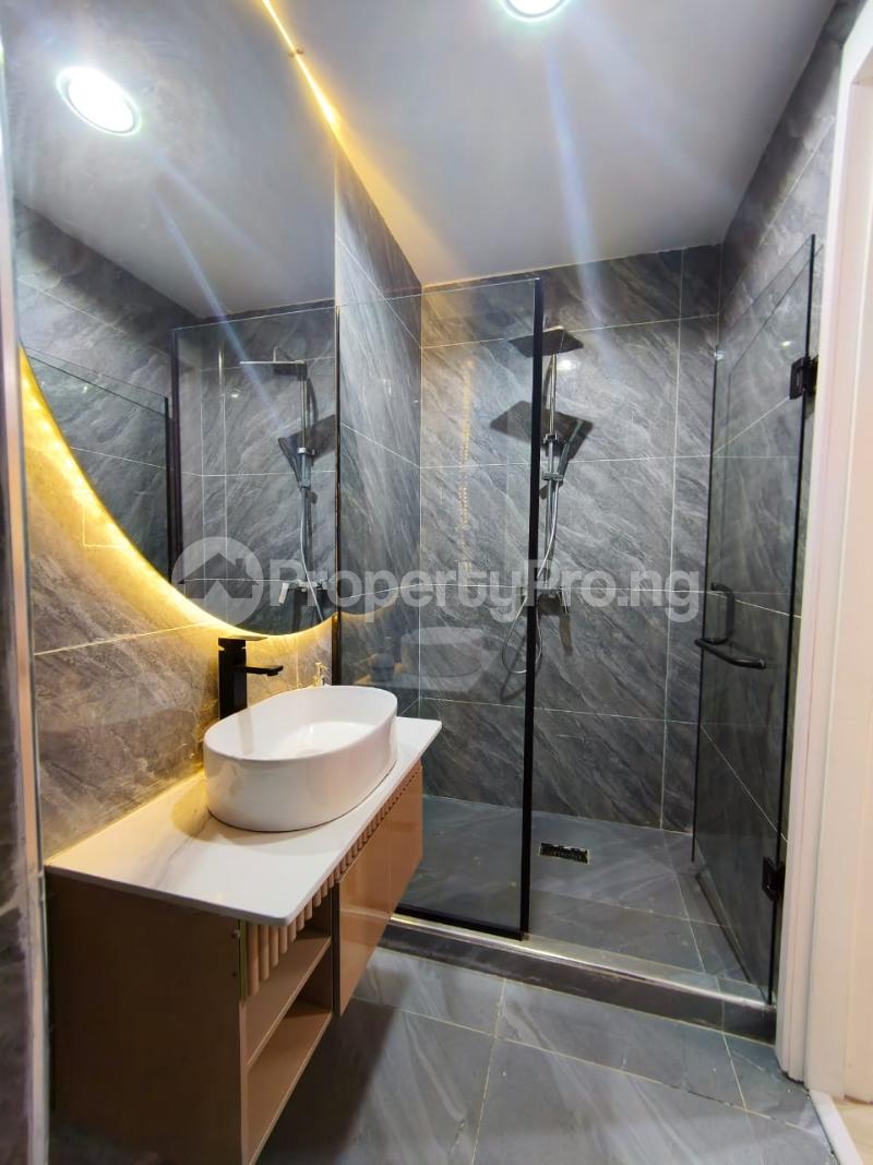 2 bedroom House for rent Lekki Phase 1 Lagos State. Lekki Phase 1 Lekki Lagos