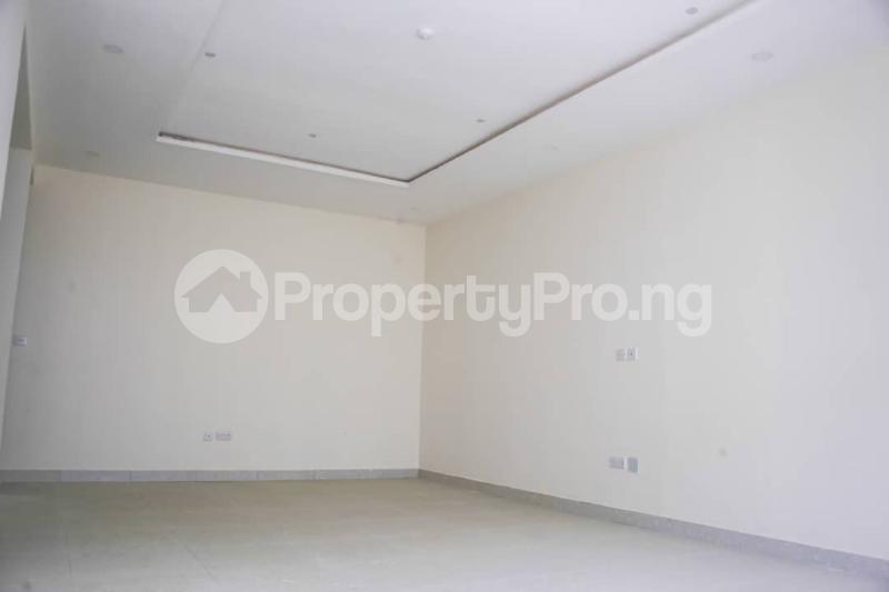 2 bedroom House for rent Alpha Beach New Road Opp Chevron Lekki, Lagos State. Alpha Beach Road Lekki Lagos