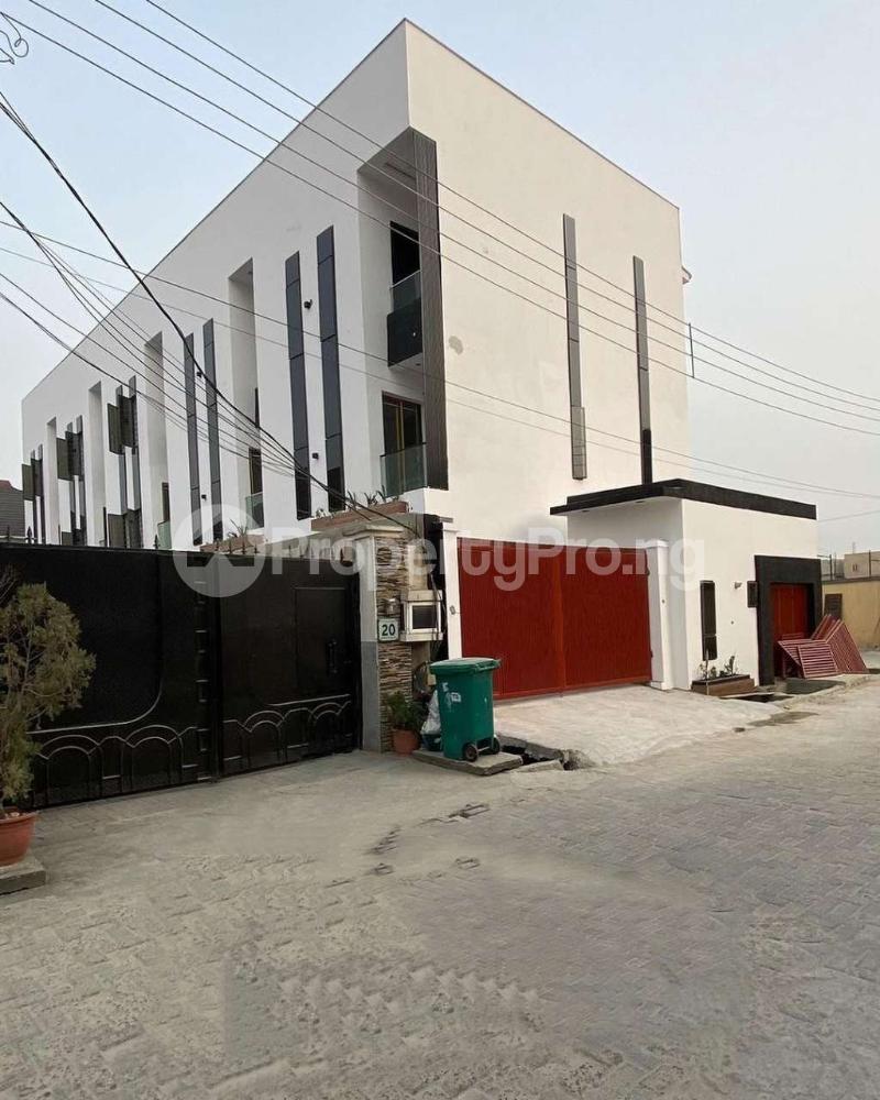 2 bedroom House for rent Ologolo Lekki Lagos