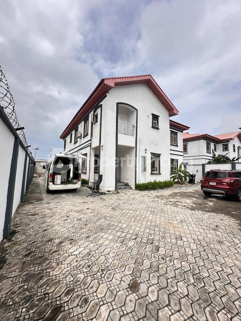 2 bedroom House for rent Lekki Phase 1 Lekki Lagos