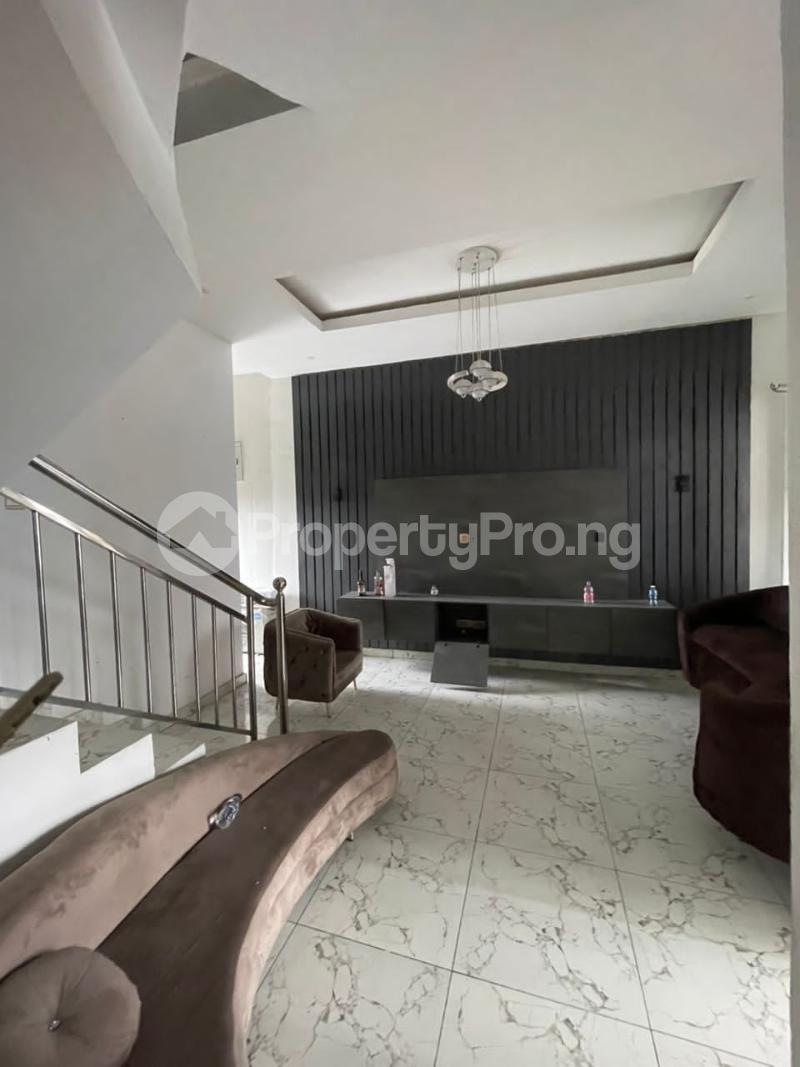 2 bedroom House for rent Orchid Road Before The Roundabout Lekki Lagos