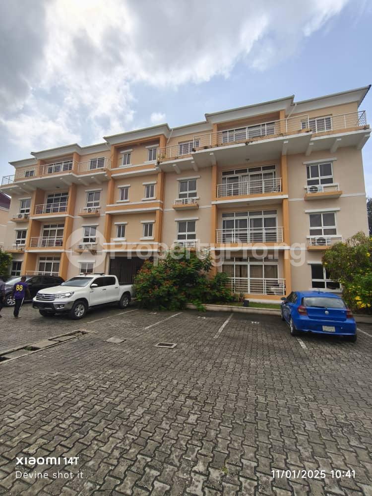 3 bedroom Flat / Apartment for rent Osapa Lekki Lagos