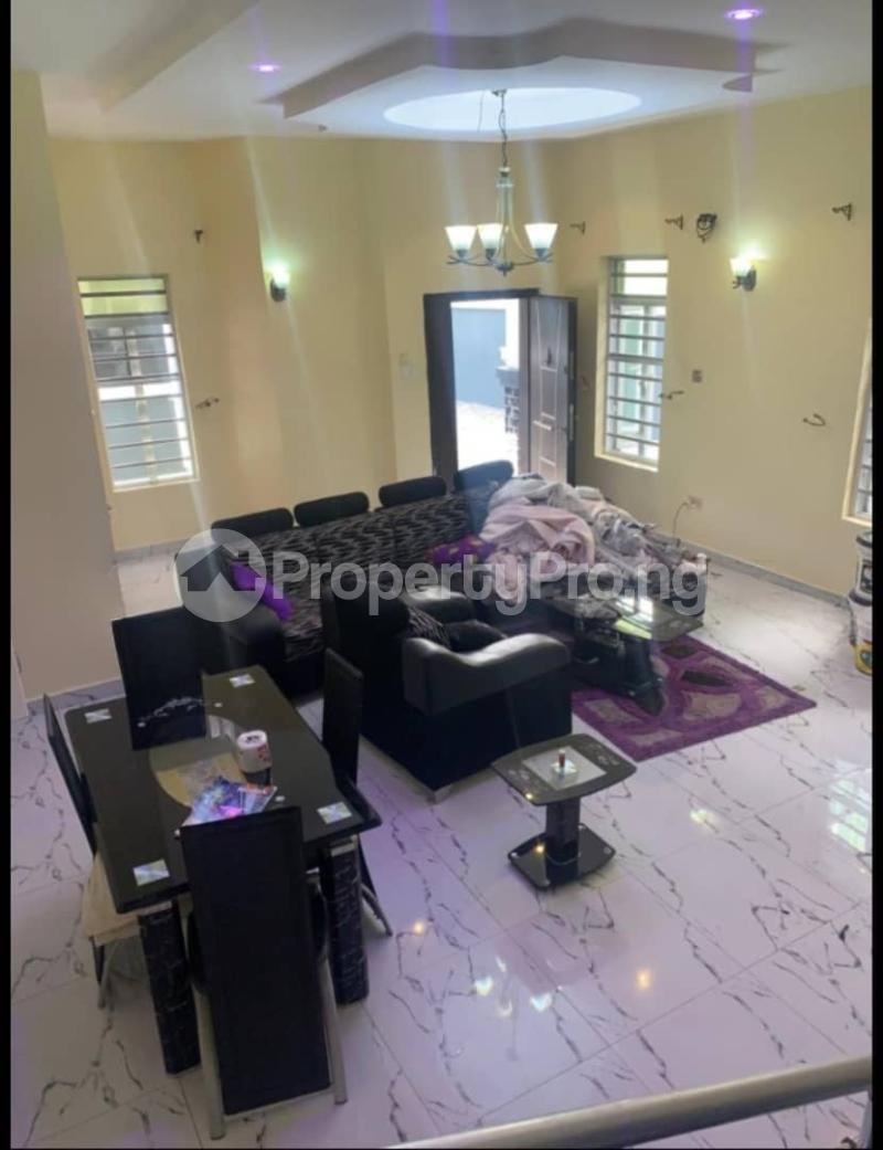 3 bedroom Flat / Apartment for rent  Ologolo Lekki Lagos