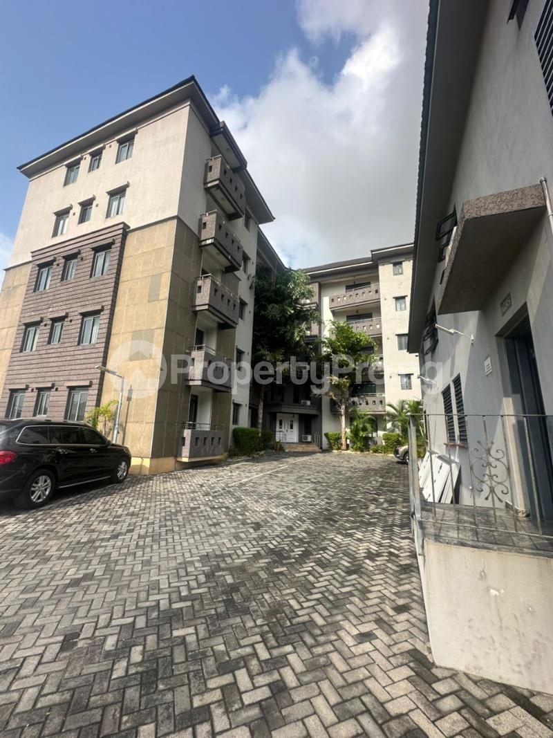3 bedroom Flat / Apartment for rent By Imax Cinema Lekki Phase 1 Lekki Lagos