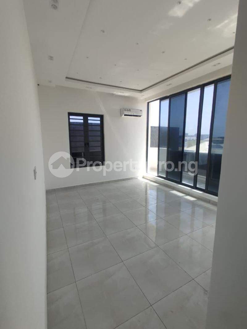 3 bedroom Flat / Apartment for rent Lekki Phase 1, Lagos State. Lekki Phase 1 Lekki Lagos