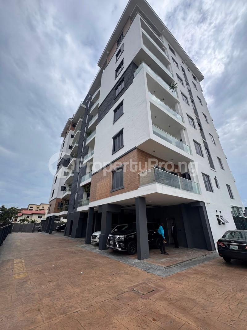 3 bedroom Flat / Apartment for rent Lekki Phase 1 Lagos State. Lekki Phase 1 Lekki Lagos