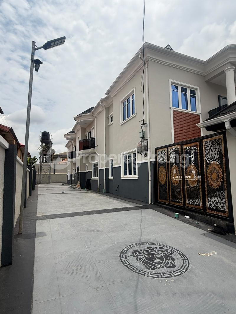 3 bedroom Flat / Apartment for rent Magodo Gra, Lagos State. Magodo GRA Phase 2 Kosofe/Ikosi Lagos