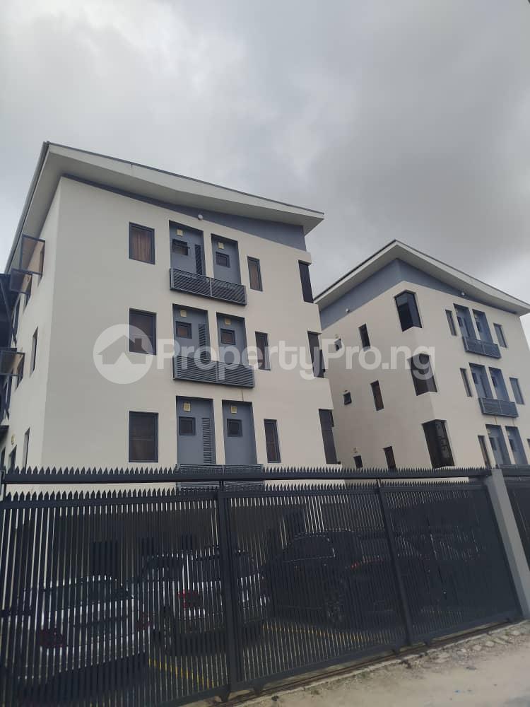 3 bedroom Flat / Apartment for rent Osapa london Lekki Lagos
