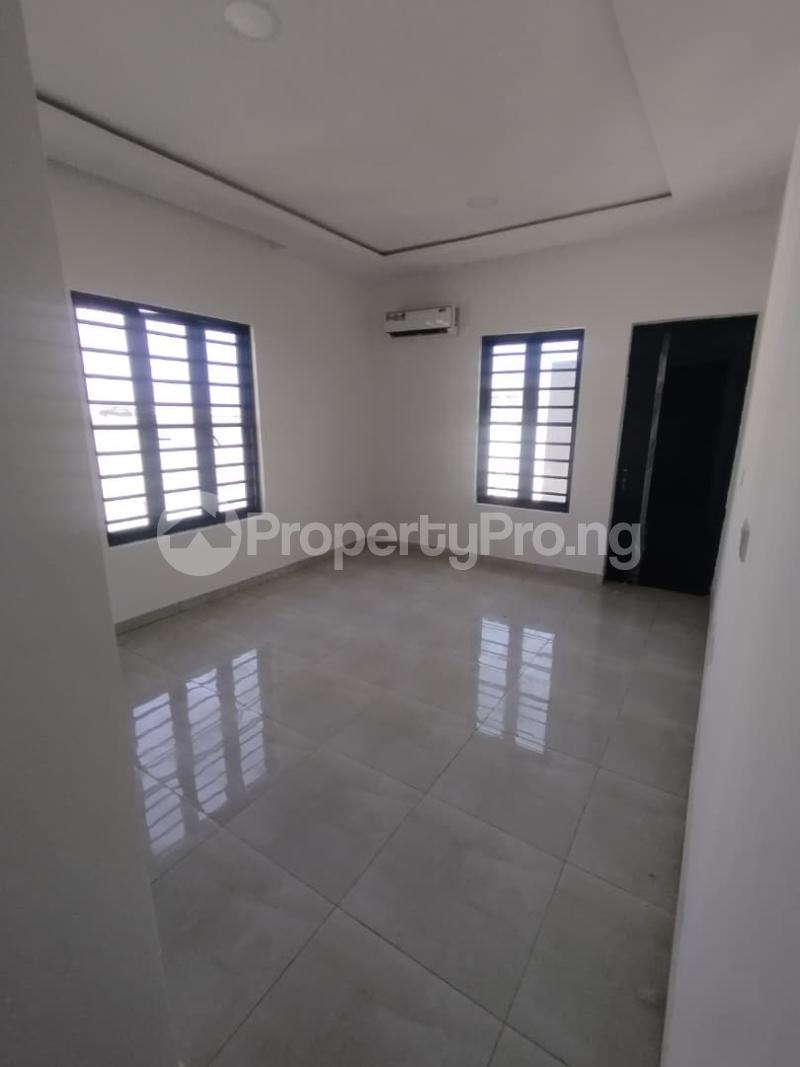 3 bedroom Flat / Apartment for rent Lekki Phase 1, Lagos State. Lekki Phase 1 Lekki Lagos