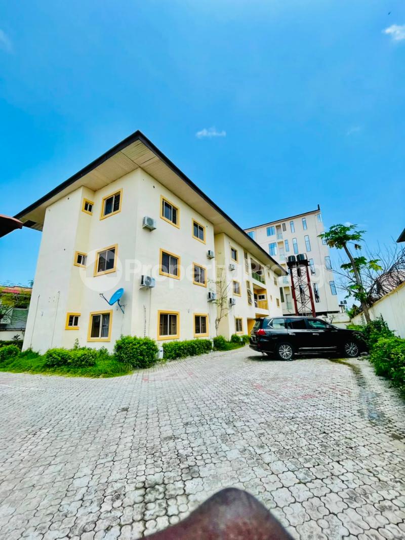 3 bedroom Flat / Apartment for rent Lekki Phase 1 Lagos State. Lekki Phase 1 Lekki Lagos