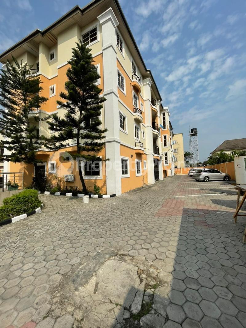 3 bedroom House for rent ONIRU Victoria Island Lagos