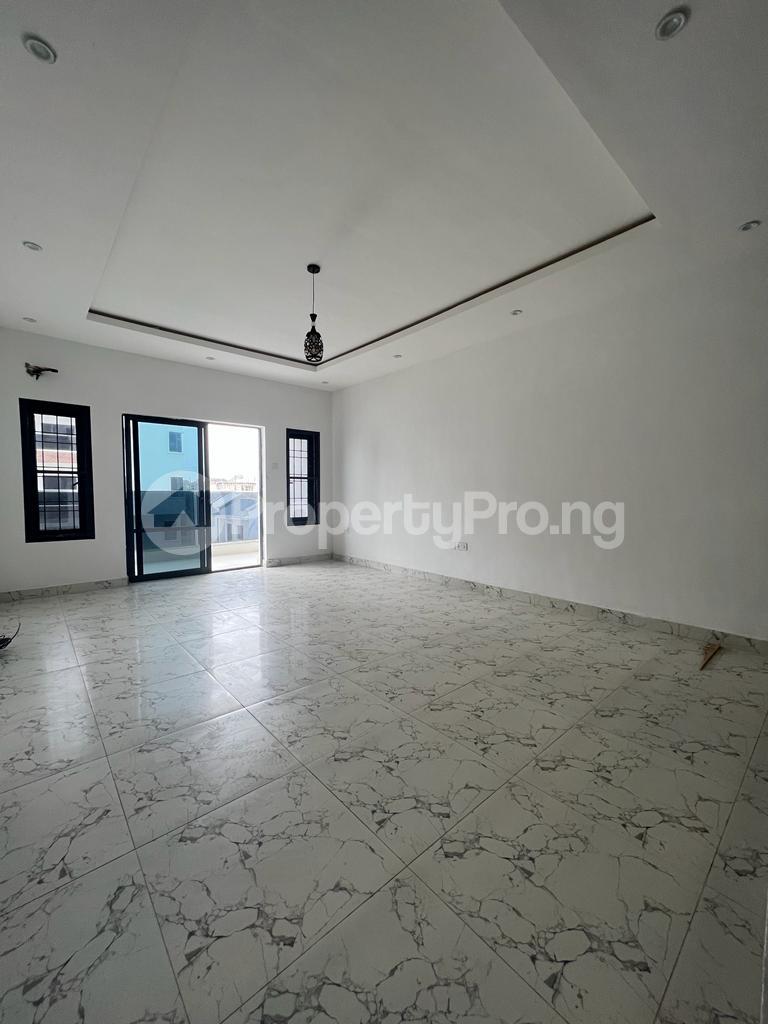 3 bedroom Flat / Apartment for rent chevron Lekki Lagos