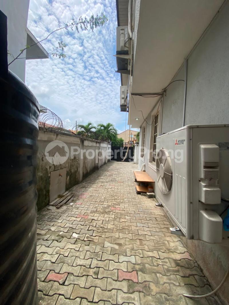 3 bedroom House for rent Lekki Phase 1 Lagos State. Lekki Phase 1 Lekki Lagos