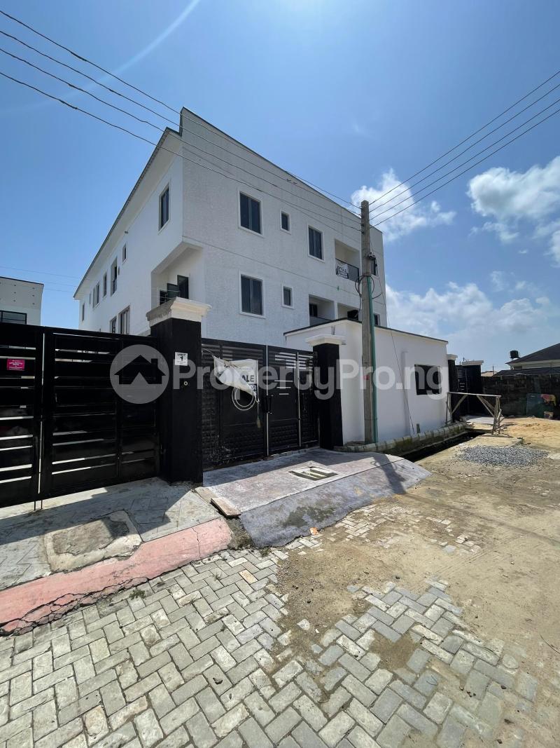 3 bedroom Flat / Apartment for sale Okun Ajah Ajah Lagos