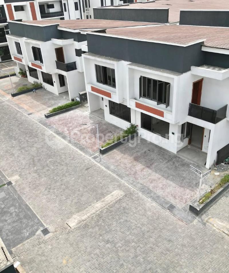 4 bedroom House for rent Ologolo Lekki Lagos