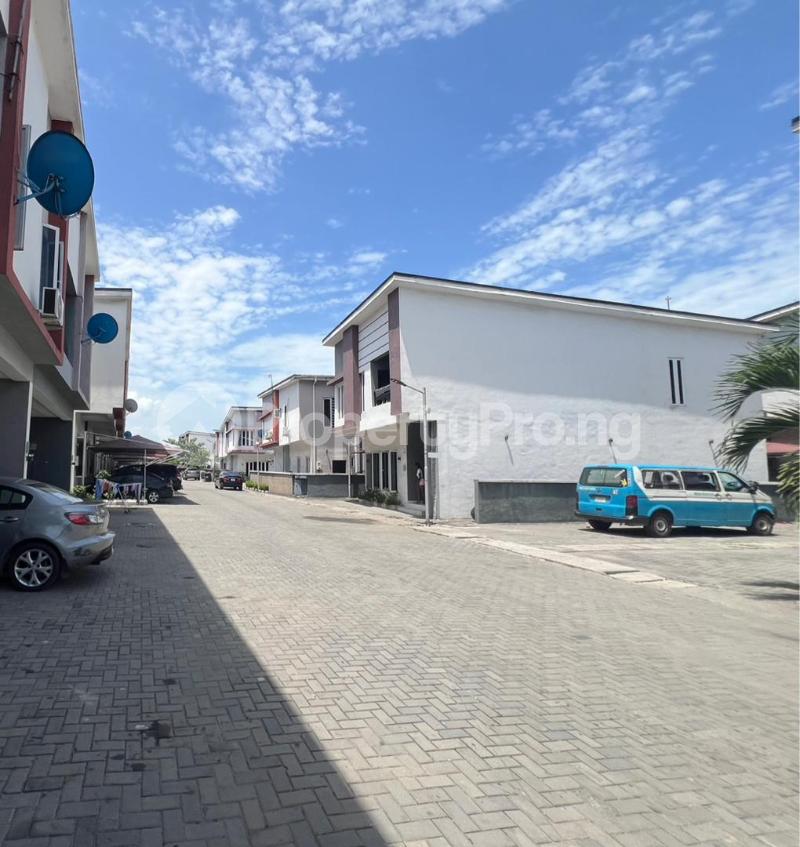4 bedroom House for sale Ikota Lekki Lagos