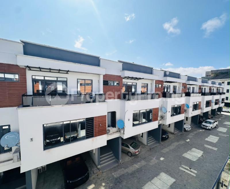 4 bedroom House for rent Ologolo Lekki Lagos