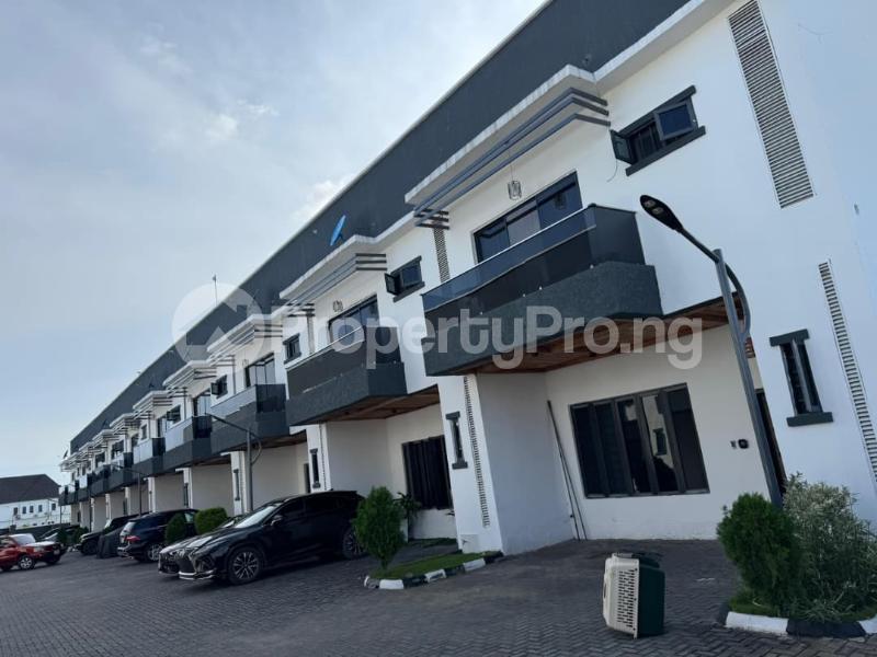 4 bedroom House for rent Osapa London Lekki Lagos ???? Osapa london Lekki Lagos