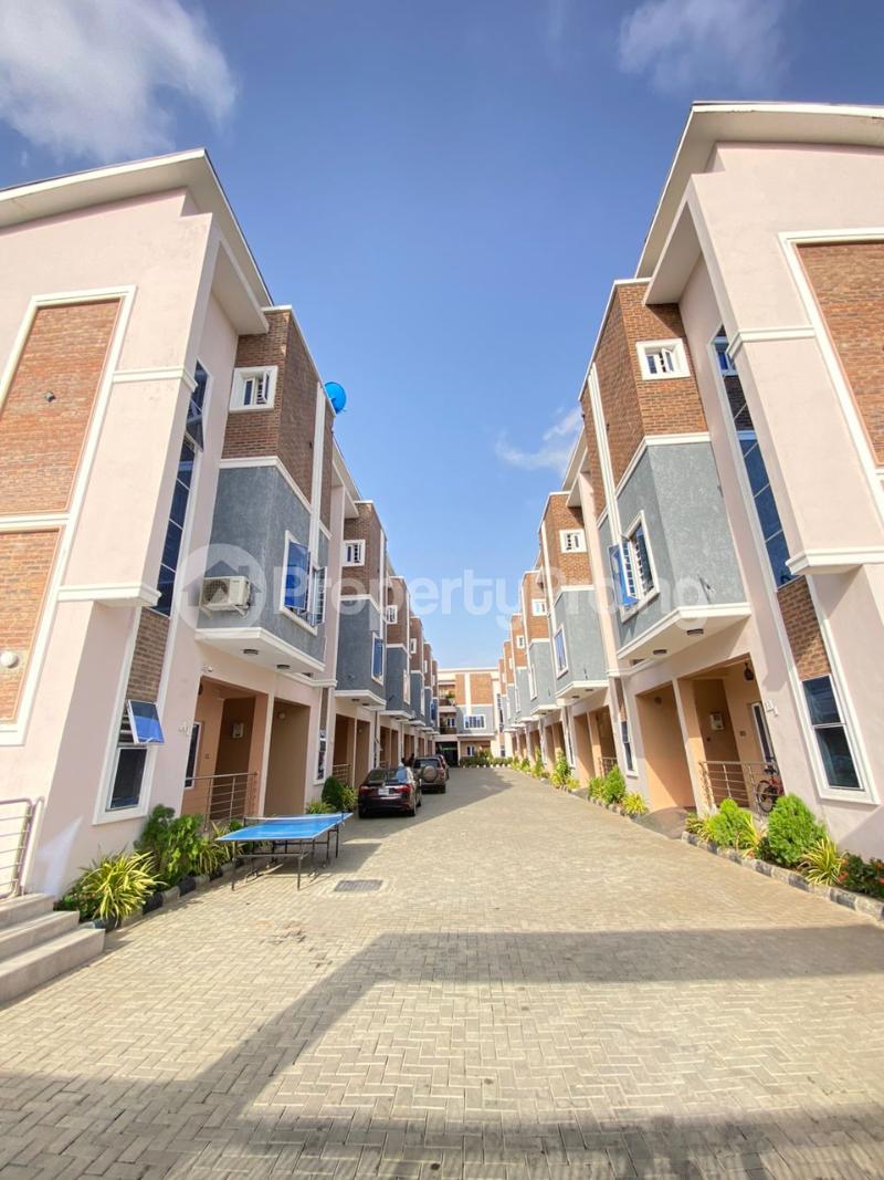 4 bedroom House for sale In A Well Secured Estate Ikate Lekki Lagos