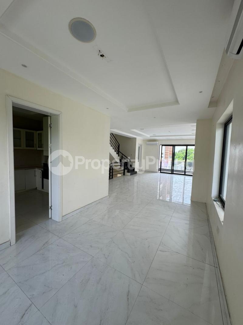 4 bedroom House for rent Ilasan Lekki Ashton Court,lekki Lagos State. Ilasan Lekki Lagos