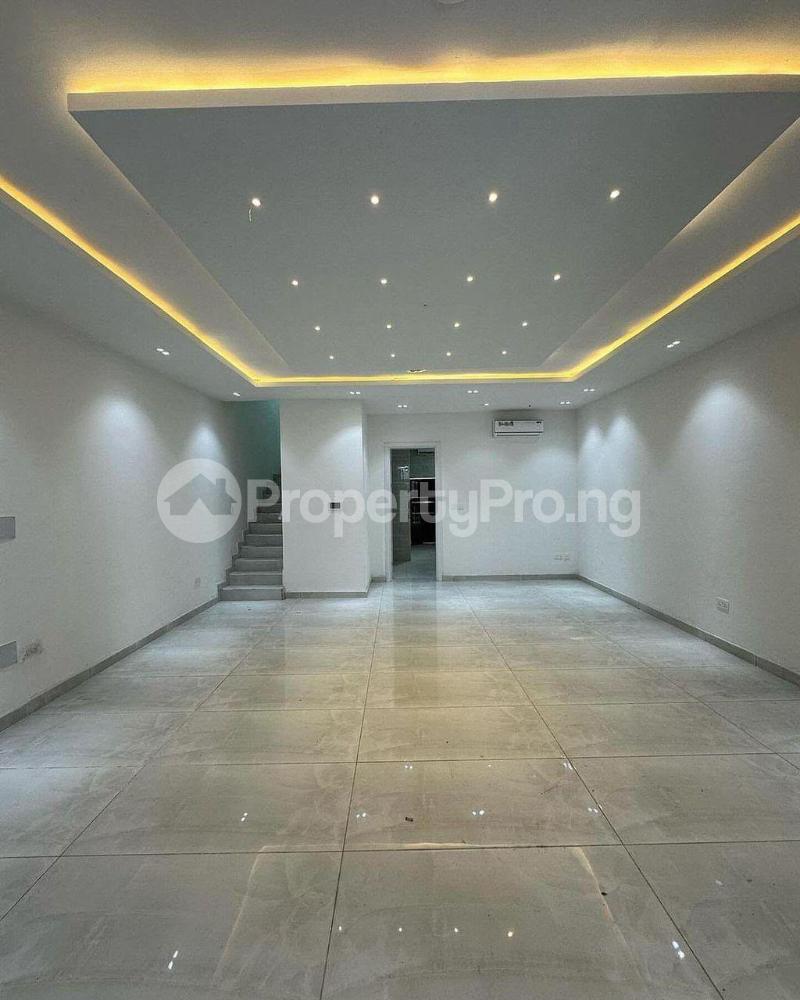 4 bedroom House for rent Victoria Island Lagos