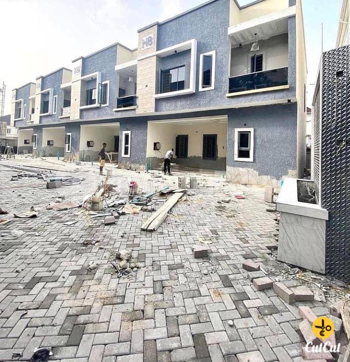 4 bedroom House for sale Z Ikota Lekki Lagos