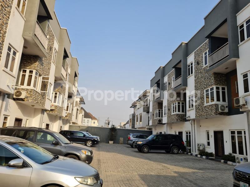 4 bedroom House for rent Behind Nicon Town Estate Ikate Lekki Lagos