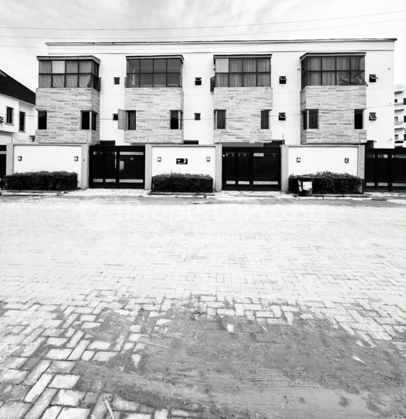 4 bedroom House for rent Ikota Ikota Lekki Lagos