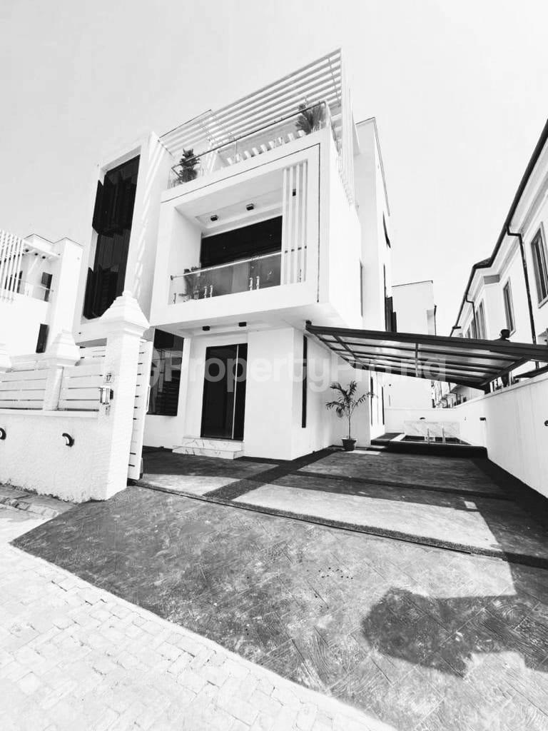 5 bedroom House for rent Royal Pine Estate,orchid Hotel Road Lekki Lagos State. Orchid Lekki Lagos