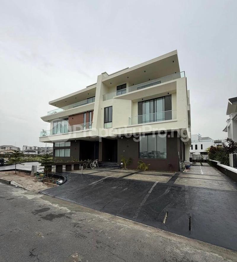 5 bedroom House for rent Cowrie Creek Estate, Ikate Lekki Lagos State. Ikate Lekki Lagos