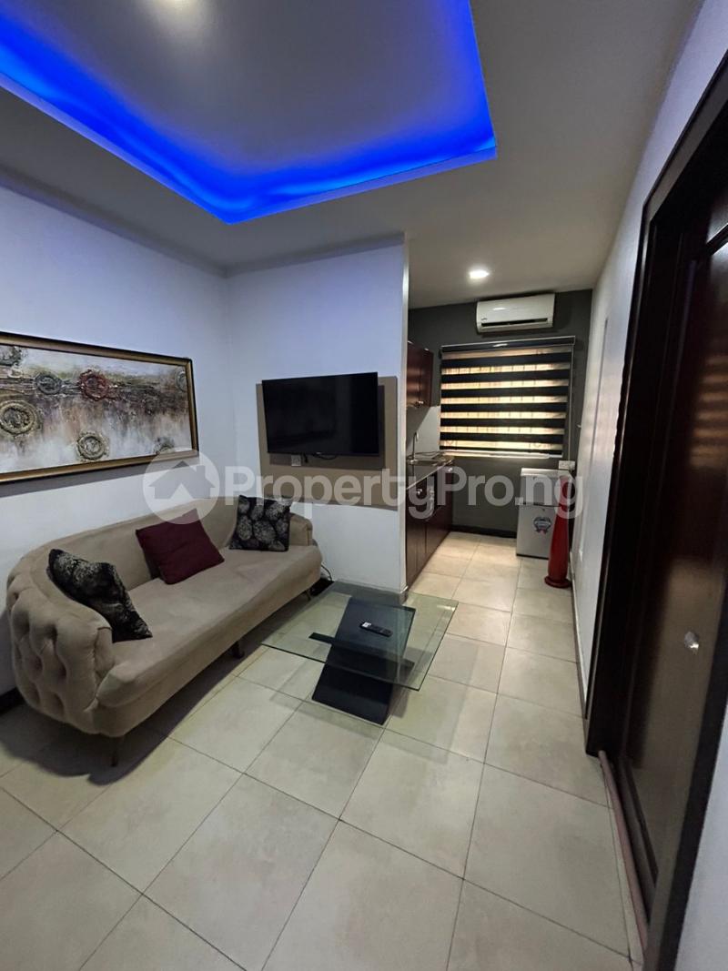 2 bedroom Flat / Apartment for rent Off Admiralty Road, Lekki Phase 1 Lekki Lagos