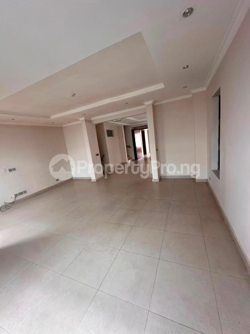 4 bedroom Flat / Apartment for rent Old Ikoyi, Off Bourdillon Bourdillon Ikoyi Lagos