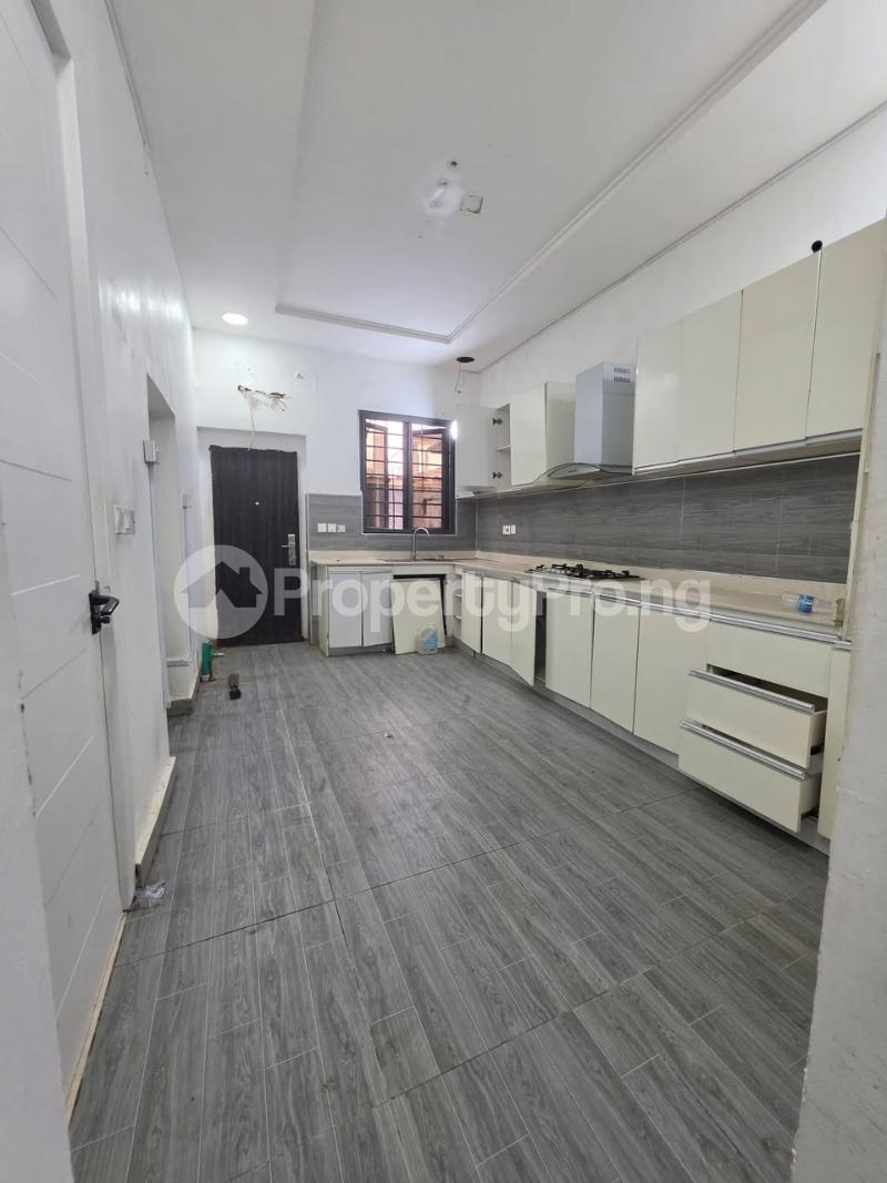 4 bedroom House for rent Ologolo Lekki Lagos