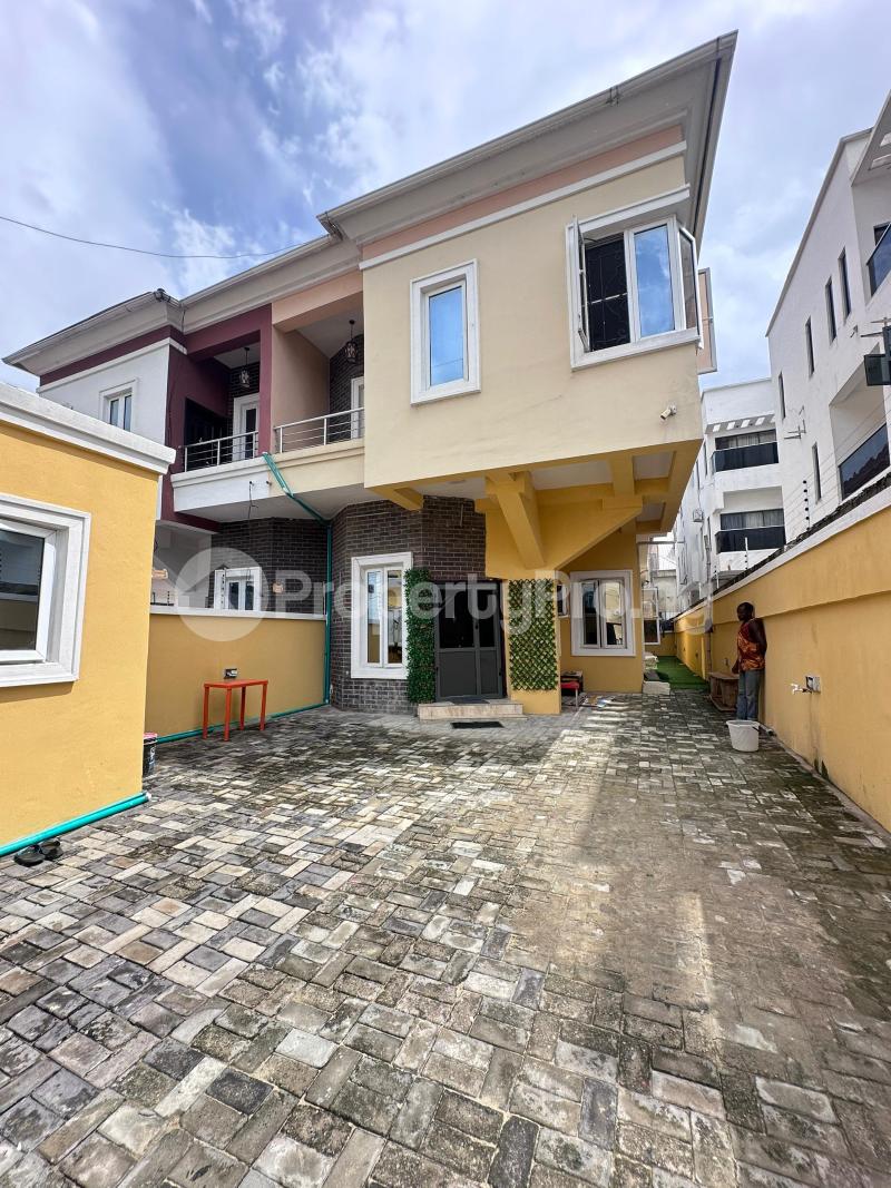 1 bedroom Flat / Apartment for rent Ologolo Lekki Lagos