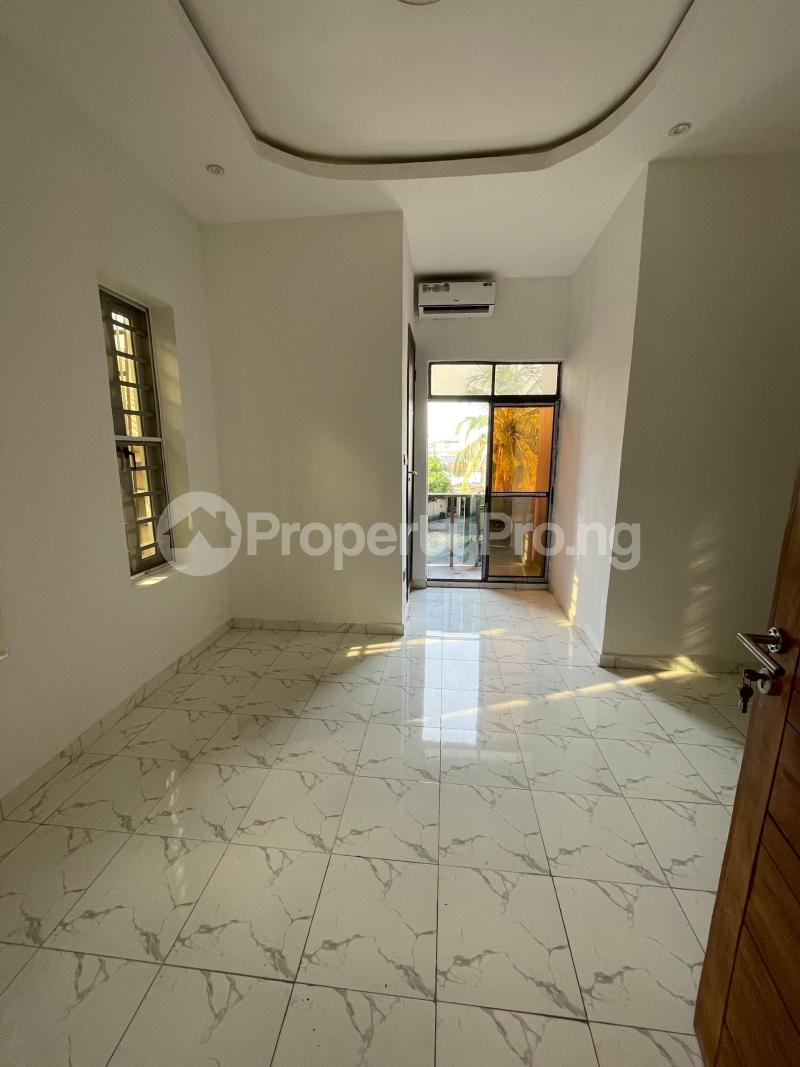 Flat / Apartment for rent No 21 Isaac Aluko Street Igbo Efon Lekki Lagos Igbo-efon Lekki Lagos