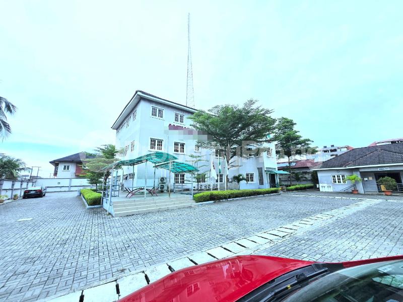 10 bedroom Commercial Property for sale Jakande Lekki Lagos