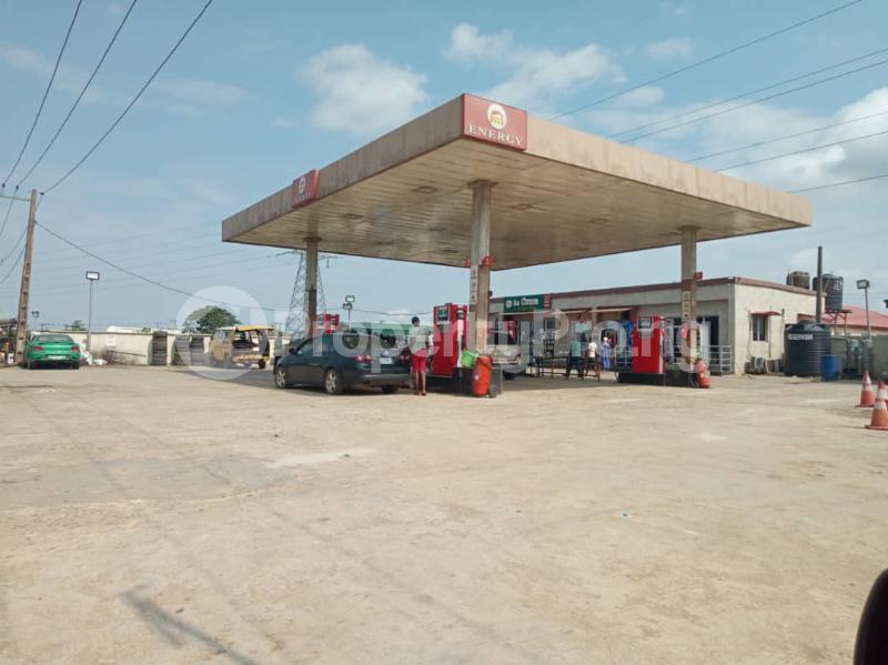 Commercial Property for sale Ikorodu Road Ikorodu Ikorodu Lagos - 0