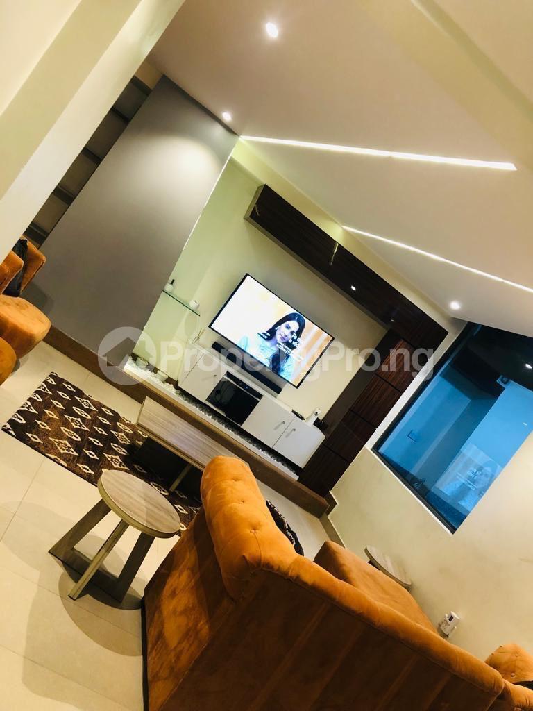 2 bedroom House for rent Off Ajose Adeogun, Akin Adesola Victoria Island Lagos