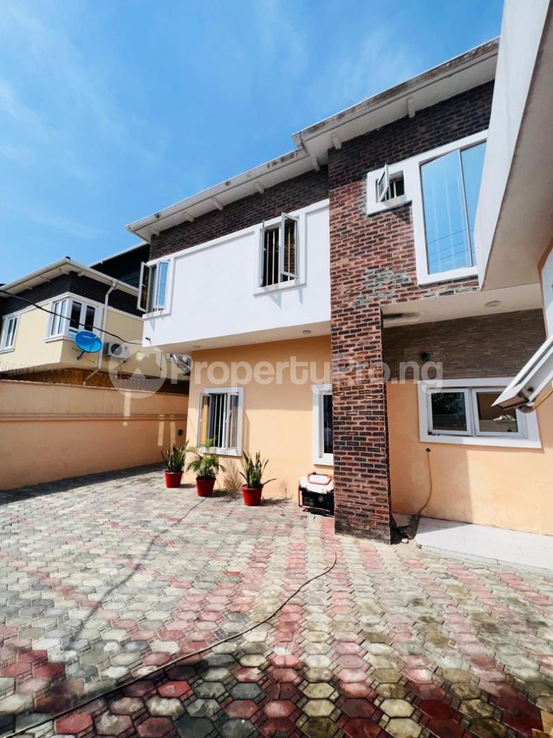 2 bedroom Flat / Apartment for rent Off Admiralty Way. Lekki Phase 1 Lekki Lagos